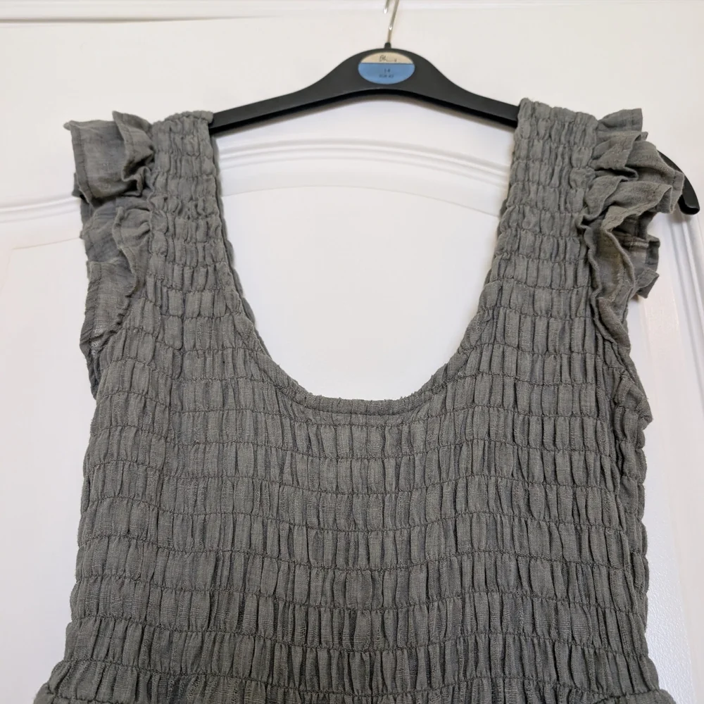 Green Maxi Dress  Penelope Rose Size Medium - Picture 5 of 9